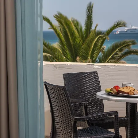 Liana & 4* Ájosz Prokópiosz