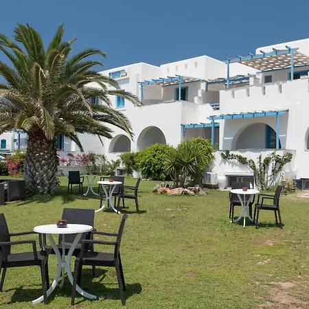 Liana & Szálloda 4*