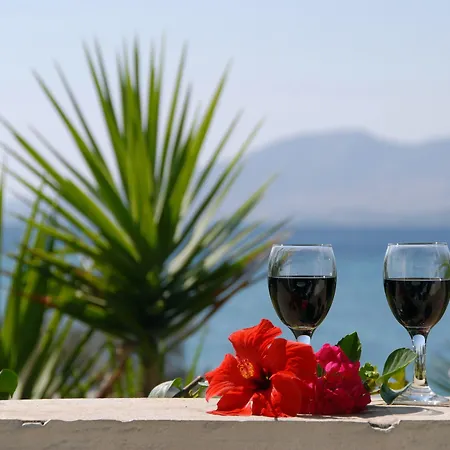 Liana & Szálloda 4*