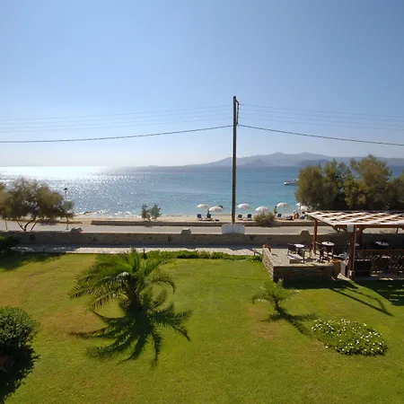 Liana & Szálloda Ájosz Prokópiosz