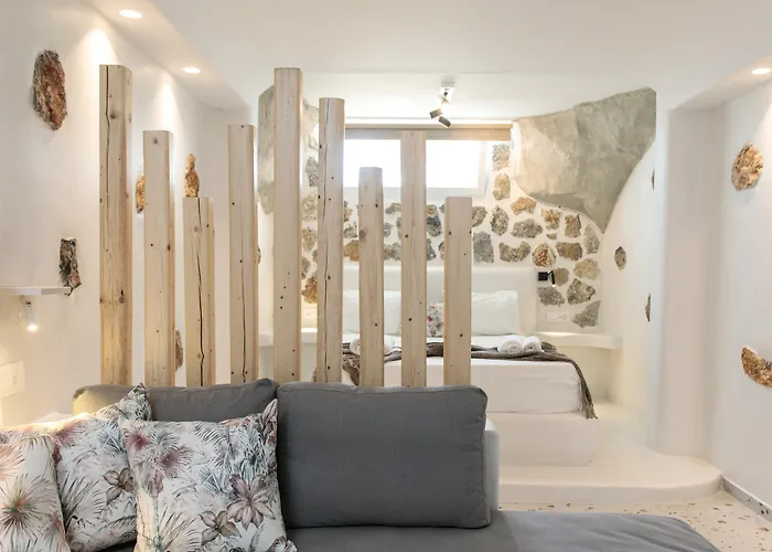 Liana & Otel Agios Prokopios (Naxos)