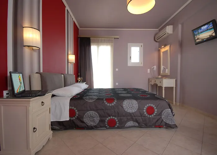 Otel Liana &