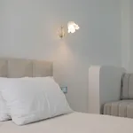 Liana & 4*