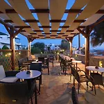 Liana & 4* Agios Prokopios (Naxos)