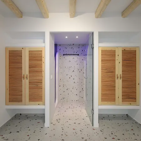 Hotel Liana & Agios Prokopios (Naxos)